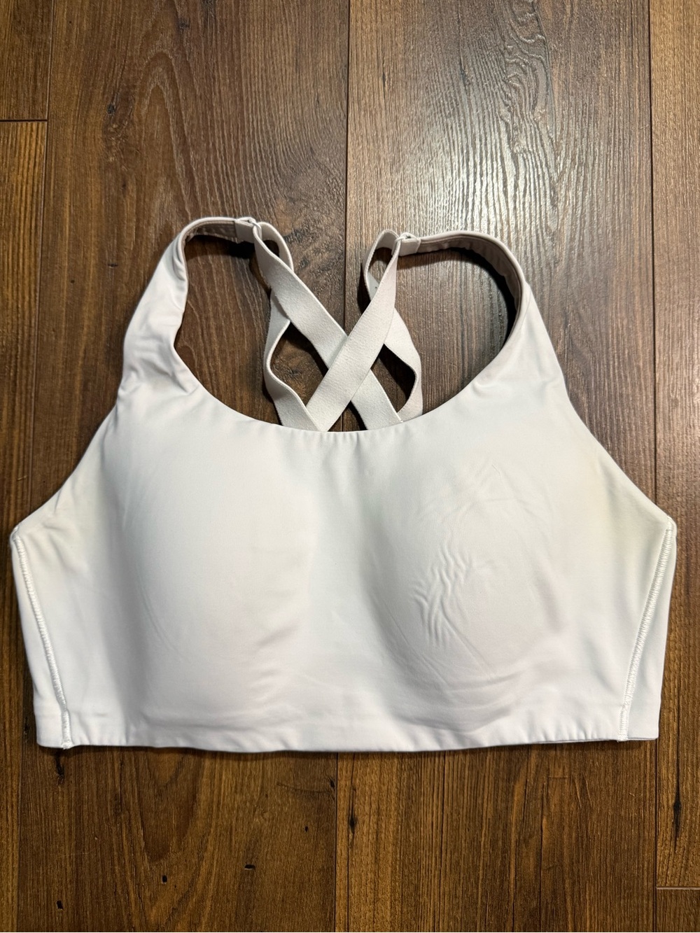 Lululemon Energy Sports Bra White Size 38D Criss Cross Back Support